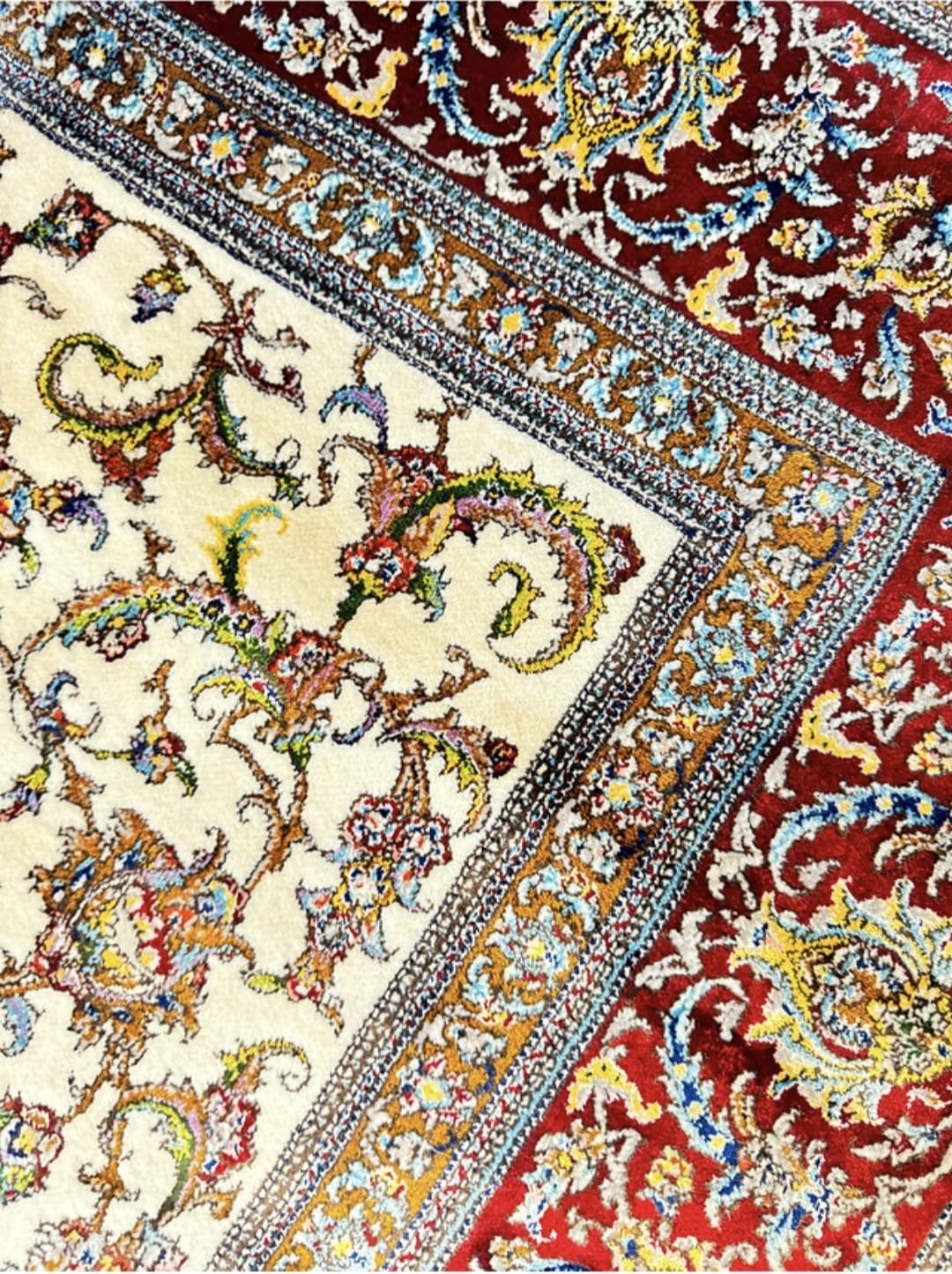 Silk and Wool Iran Tabriz Double knotted top quality Carpet Persian Design