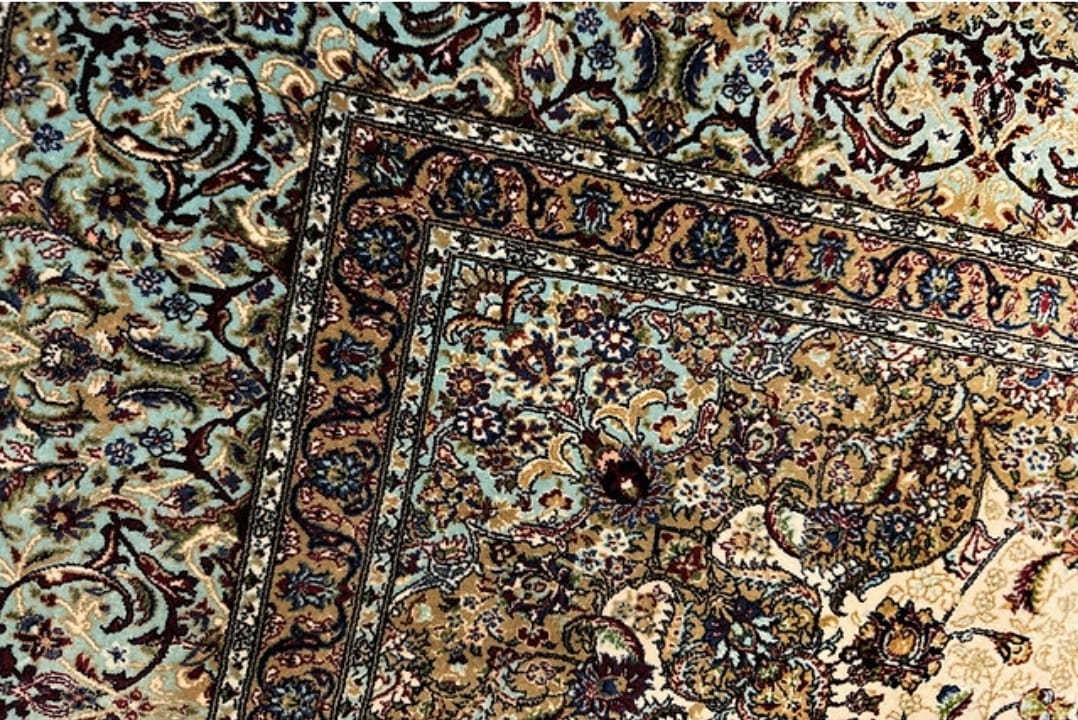 Double knotted Top quality silk Carpet Persian Qom